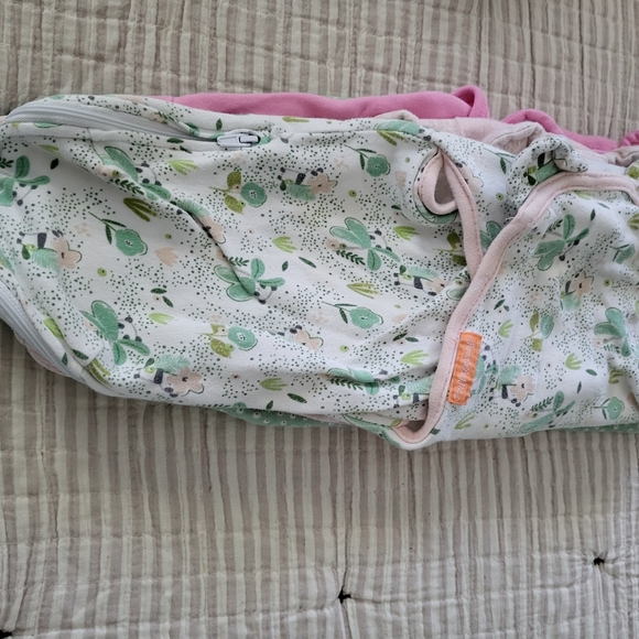 5 Infant Swaddles - Picture 5 of 8